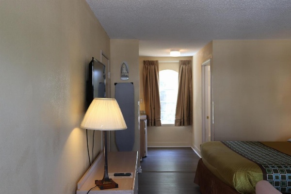 Woodstream Inn image 14