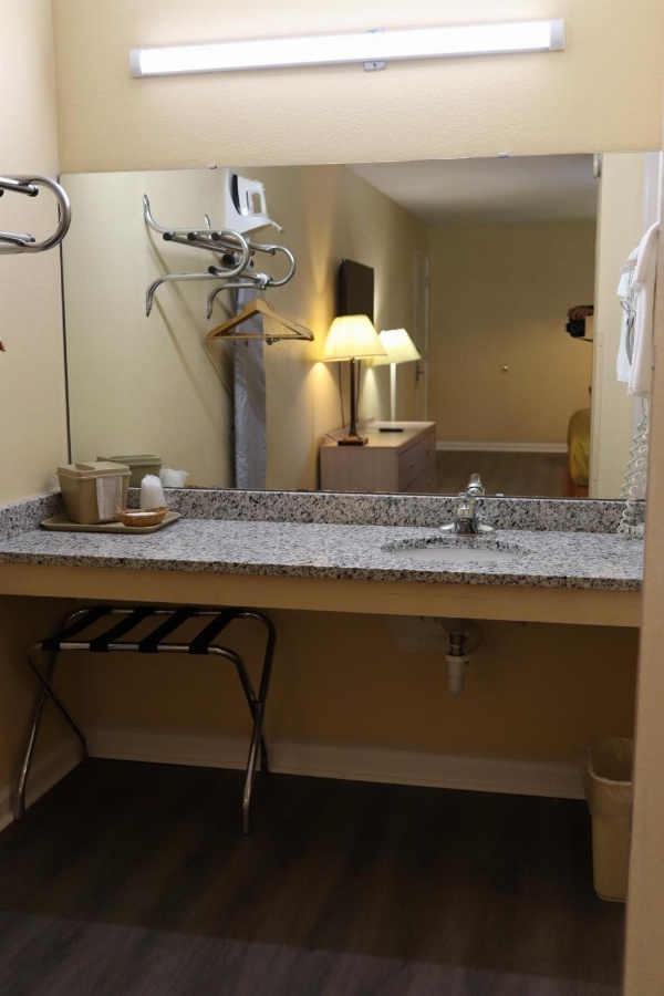 Woodstream Inn image 15