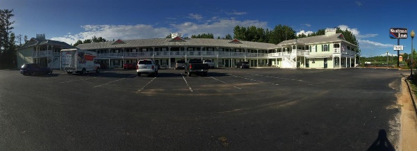 Woodstream Inn image 2