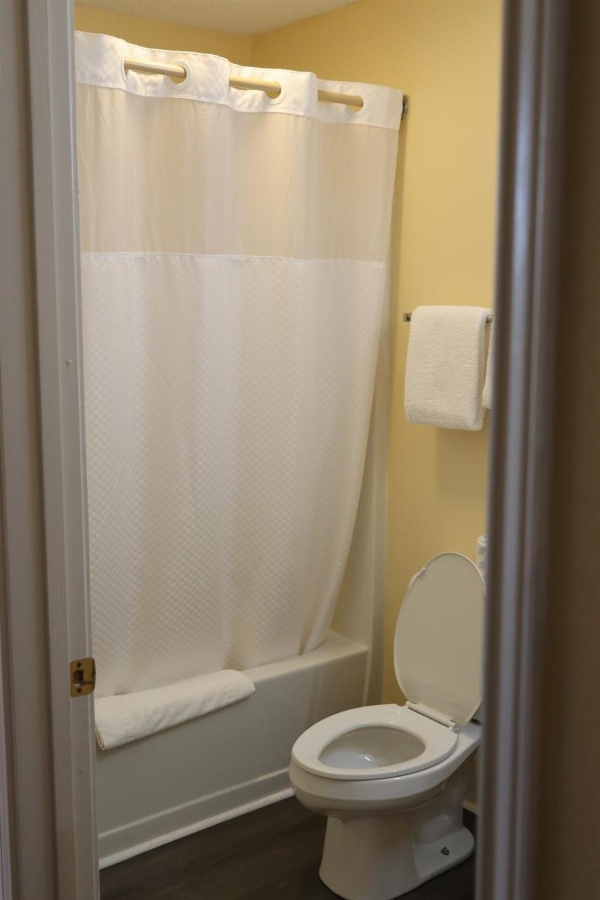 Woodstream Inn image 20