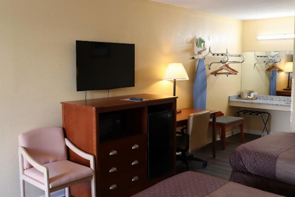 Woodstream Inn image 37