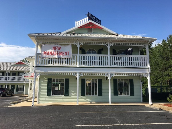 Woodstream Inn image 6