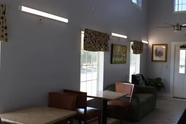 Woodstream Inn 7